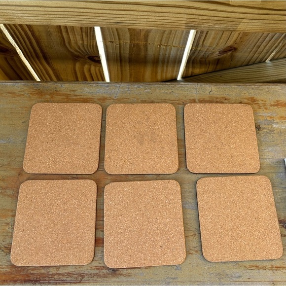 6 English Life Spider Chrysanthemum Square Hardboard Cork Back Coasters in Box - Picture 3 of 4